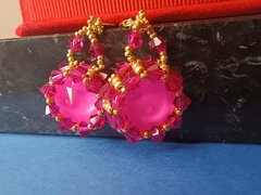 Cercei handmade roz intens cu cristale Preciosa – eleganta vibranta